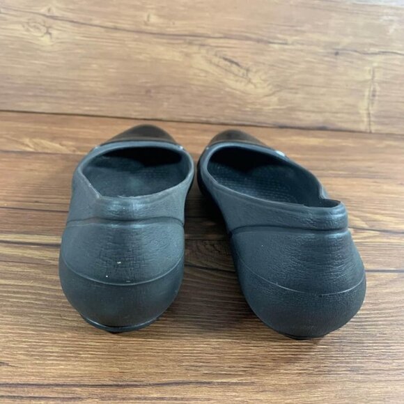 Crocs Black Slip-on Cap Toe Flats Women’s Size 6 - Picture 4 of 7